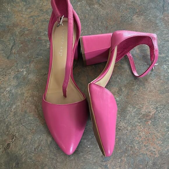 Copper Key Pink Closed Toe Block Heel Ankle Strap Heels Sz 8 - Picture 1 of 7